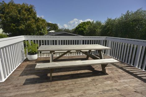 Photo of property in 206 Powderham Street, New Plymouth, 4310