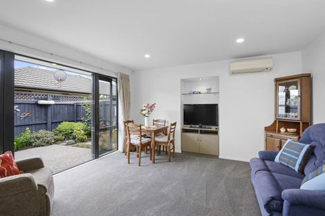 Photo of property in 4/19 Tower Street, Hornby, Christchurch, 8042