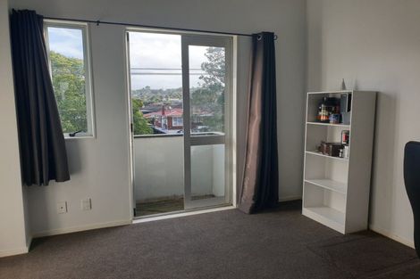 Photo of property in 433b West Coast Road, Glen Eden, Auckland, 0602