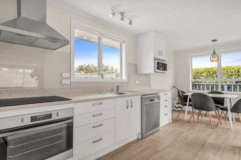 Photo of property in 21 Matipo Place, Edgecumbe, 3120