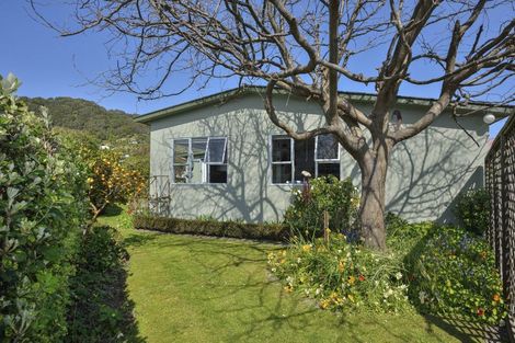 Photo of property in 53 Fortescue Street, Mahia, Nuhaka, 4198