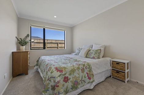 Photo of property in 10 Kararaina Close, Whalers Gate, New Plymouth, 4310