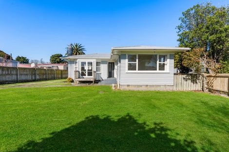 Photo of property in 17 Clark Street, Manurewa, Auckland, 2102