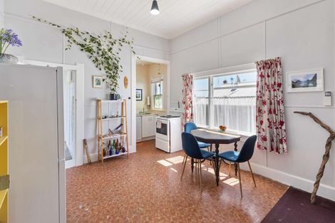 Photo of property in 30 Kowhai Street, Castlecliff, Whanganui, 4501