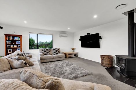 Photo of property in 790 Otaraoa Road, Tikorangi, Waitara, 4383