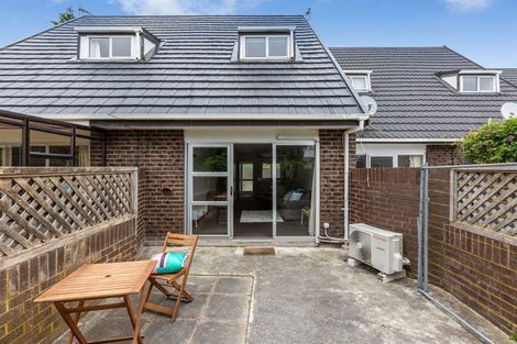 Photo of property in 9/31 Mana Avenue, Titahi Bay, Porirua, 5022