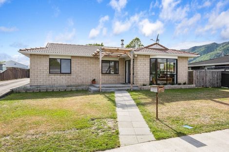 Photo of property in 47 Belvedere Avenue, Waikanae, 5036