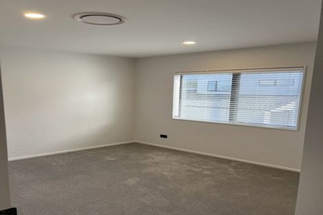 Photo of property in 7 Wyon Way, Flat Bush, Auckland, 2016