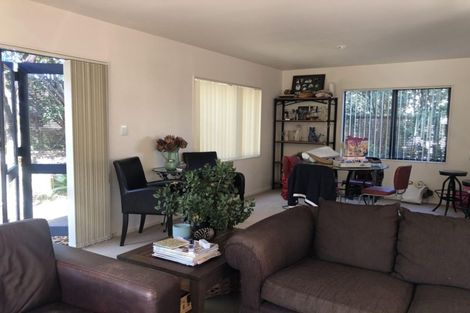 Photo of property in 1/8 Belmont Terrace, Milford, Auckland, 0620