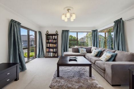 Photo of property in 19a Sheraton Place, Redwood, Christchurch, 8051