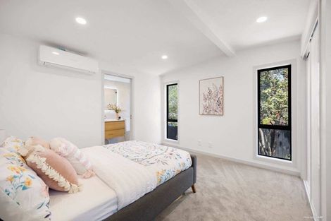 Photo of property in 43b Centorian Drive, Windsor Park, Auckland, 0632