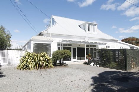 Photo of property in 51 Windermere Road, Papanui, Christchurch, 8053