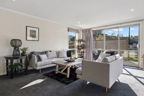 Photo of property in 2 Banbury Terrace, Lower Shotover, Queenstown, 9304