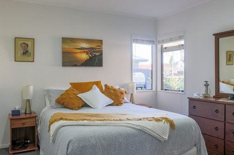 Photo of property in 19 Edgewater Grove, Whakatane, 3120