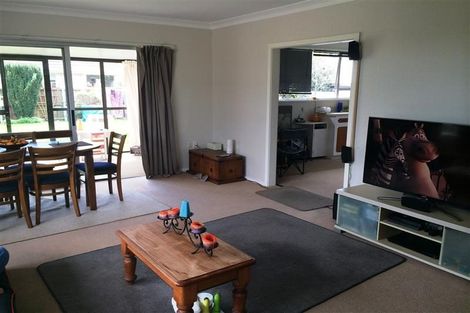 Photo of property in 2/28 Strathfield Avenue, Dallington, Christchurch, 8061