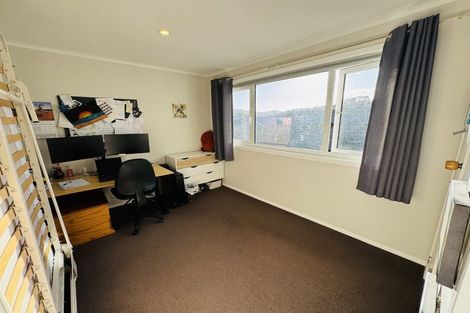 Photo of property in 50 Black Rock Road, Newlands, Wellington, 6037