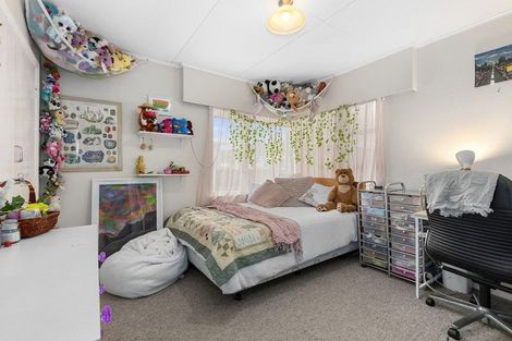 Photo of property in 185 Wainuiomata Road, Wainuiomata, Lower Hutt, 5014