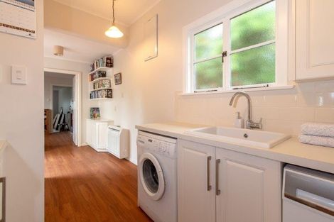 Photo of property in 44 Colombo Street, Cashmere, Christchurch, 8022