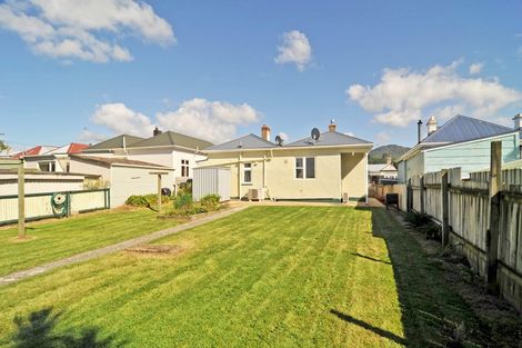 Photo of property in 25 Harrington Street, Port Chalmers, 9023