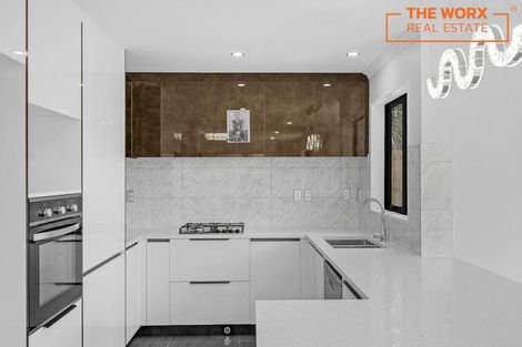 Photo of property in 26d Russell Road, Manurewa, Auckland, 2102