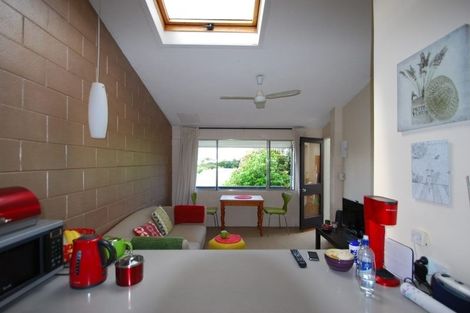 Photo of property in 6/219 Grant Road, Thorndon, Wellington, 6011