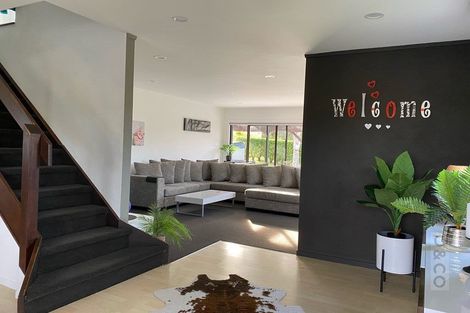 Photo of property in 206 Waitakere Road, Waitakere, Henderson, 0782