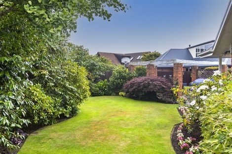 Photo of property in 10 Tavistock Place, Russley, Christchurch, 8042