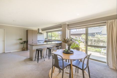 Photo of property in 8 Springhaven Lane, Paraparaumu, 5032