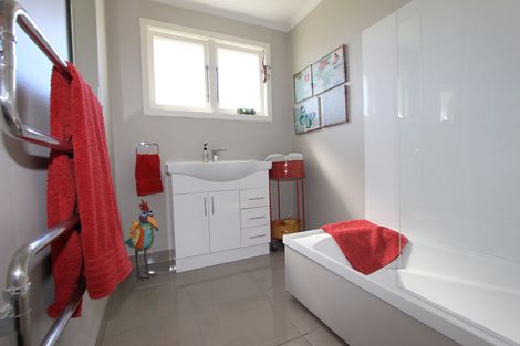 Photo of property in 50 Muller Road, Blenheim, 7201