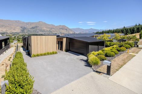 Photo of property in 13 Mills Road, Wanaka, 9305