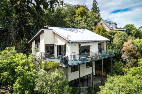 Photo of property in 27 Burns Road, Hospital Hill, Napier, 4110