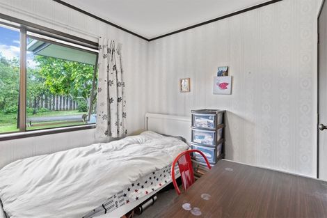 Photo of property in 1/5 Colleen Norma Place, Half Moon Bay, Auckland, 2012