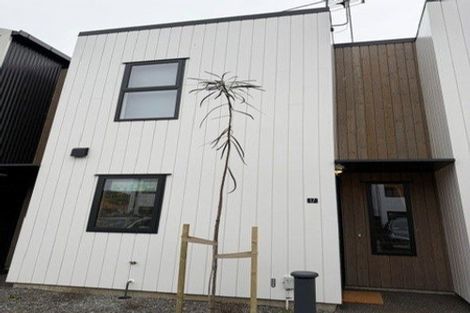 Photo of property in 29/25 Pendarves Street, New Plymouth, 4310