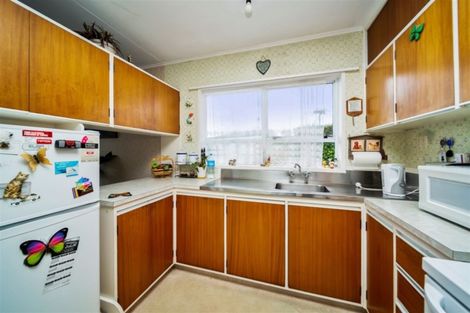 Photo of property in 23 Davidson Street, Hawera, 4610