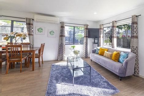 Photo of property in 52d Arimu Road, Papakura, 2110