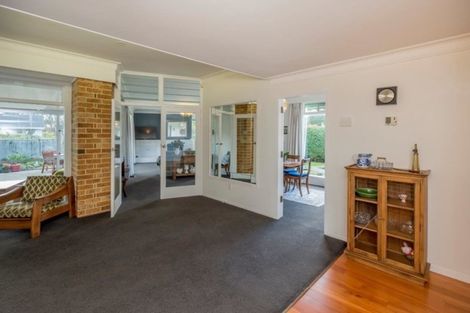 Photo of property in 395 Te Moana Road, Waikanae, 5036