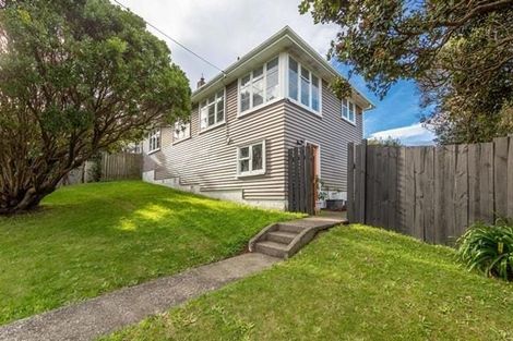 Photo of property in 13 Dorset Grove, Cannons Creek, Porirua, 5024