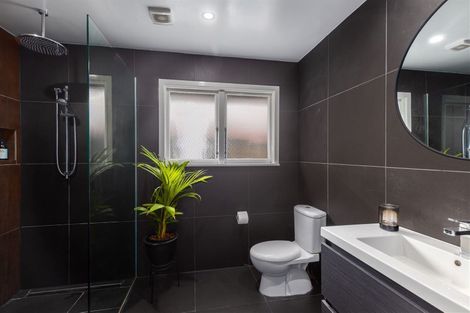 Photo of property in 262 Main North Road, Redwood, Christchurch, 8051