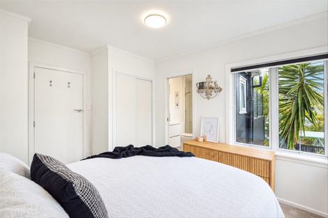 Photo of property in 42 Matipo Road, Mairangi Bay, Auckland, 0630
