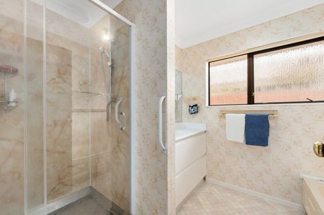 Photo of property in 1 Astrid Court, Awapuni, Palmerston North, 4412