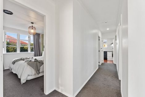 Photo of property in 21 Hadfield Crescent, College Estate, Whanganui, 4500