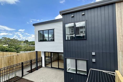 Photo of property in 1090a Great North Road, Point Chevalier, Auckland, 1022