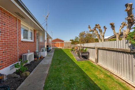 Photo of property in 1-11/94 Avenue Road, West End, Timaru, 7910