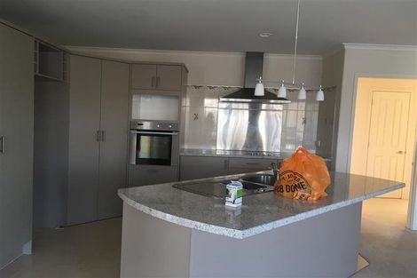 Photo of property in 5 Jomard Terrace, Northcross, Auckland, 0632