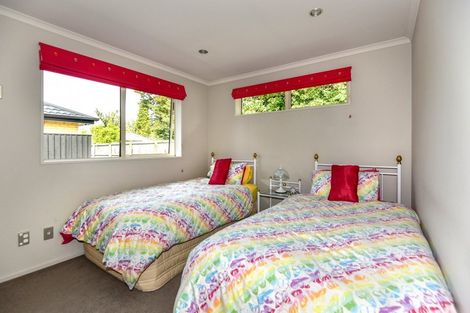 Photo of property in 1/220 Avonhead Road, Avonhead, Christchurch, 8042