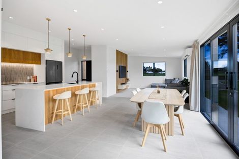 Photo of property in 66 Flint Road West, Stratford, 4332