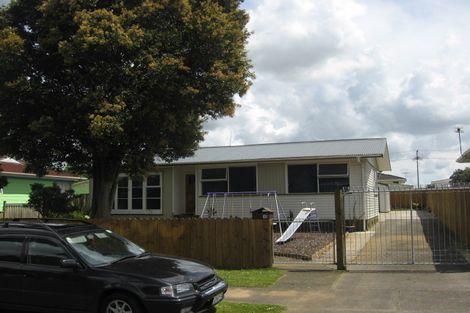 Photo of property in 10 Garth Place, Manurewa, Auckland, 2102