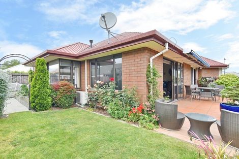 Photo of property in 2/2 Kintyre Drive, Broomfield, Christchurch, 8042