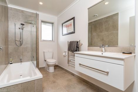 Photo of property in 14 Riverglen Road, Waipu, 0510