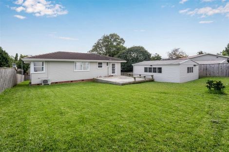 Photo of property in 5 Rainbow Place, Wattle Downs, Auckland, 2103